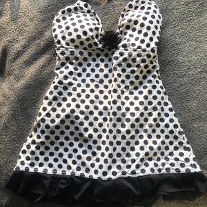 Kenneth Cole 1-Piece Swim Suit